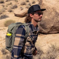 Classic Paradise Trucker - Black