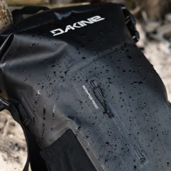 Cyclone Lt Wet/Dry Rolltop Backpack 30L - Black