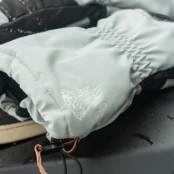 Team Excursion Gore-Tex Gloves - Red Gerard Griffin